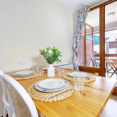 For & Holidays In * Brides-les-Bains